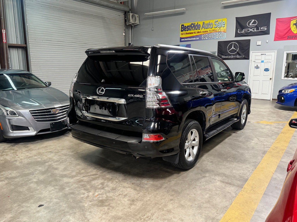 2016 Lexus GX Image 4