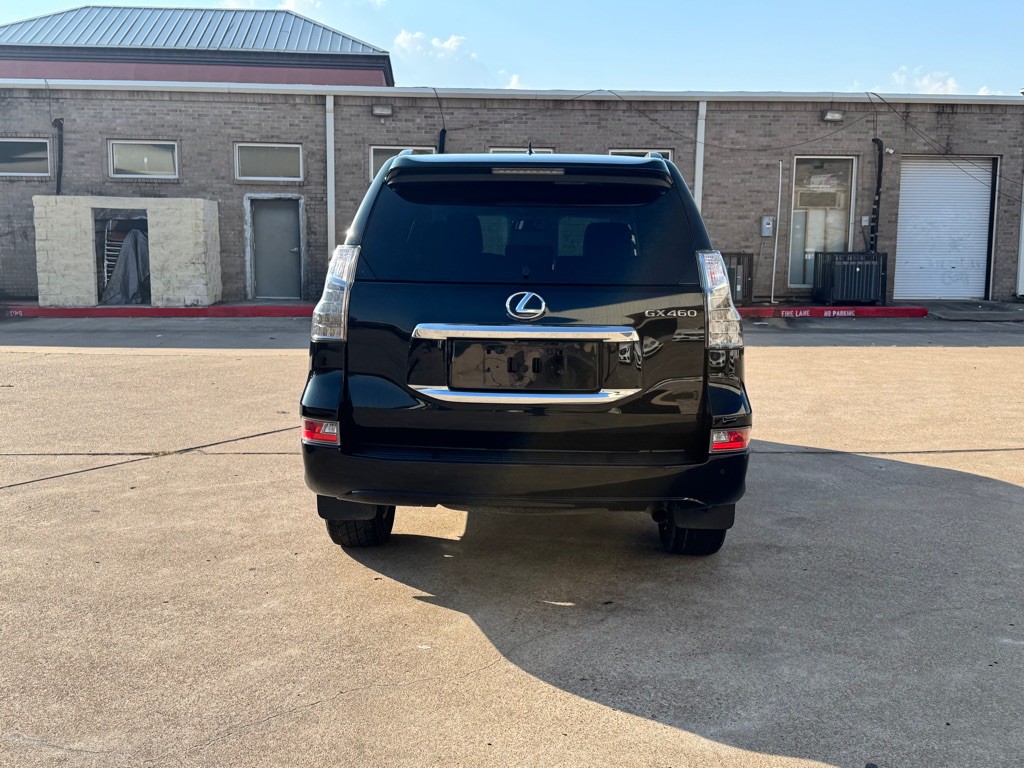 2016 Lexus GX Image 15