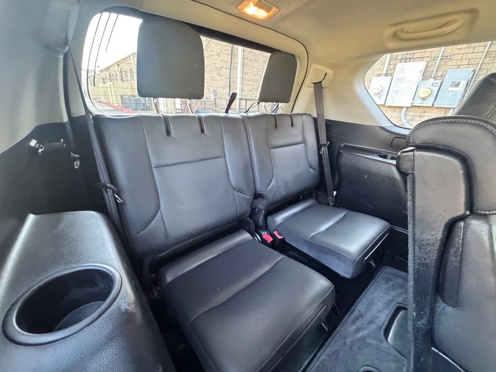 2016 Lexus GX Image 24