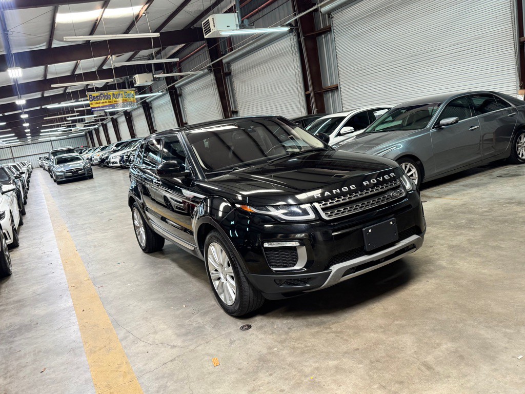 2017 Land Rover Range Rover Evoque Image 3