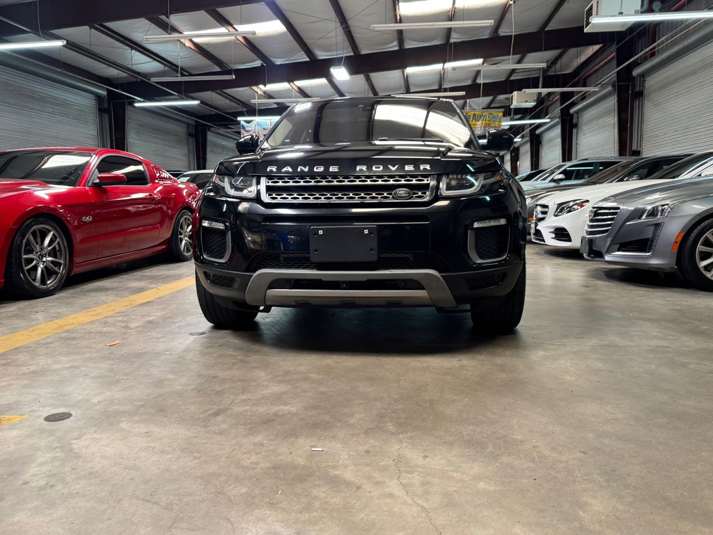 2017 Land Rover Range Rover Evoque Image 8