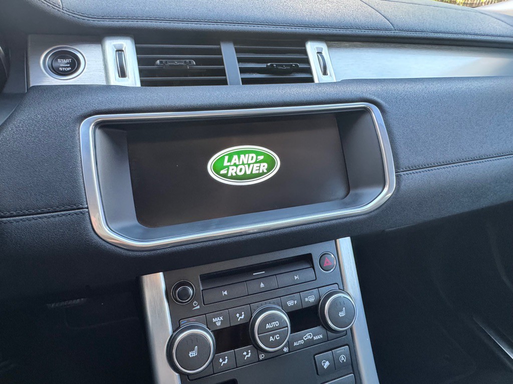 2017 Land Rover Range Rover Evoque Image 29
