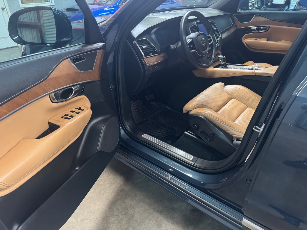 2018 Volvo XC90 Image 17