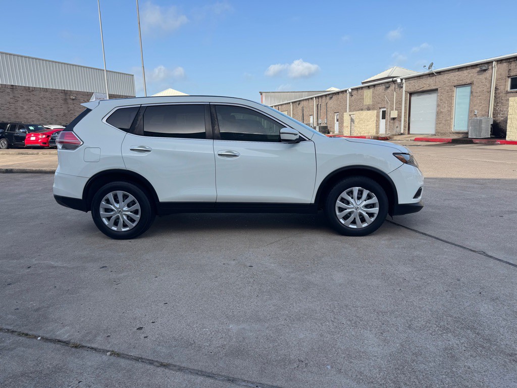 2016 Nissan Rogue Image 17