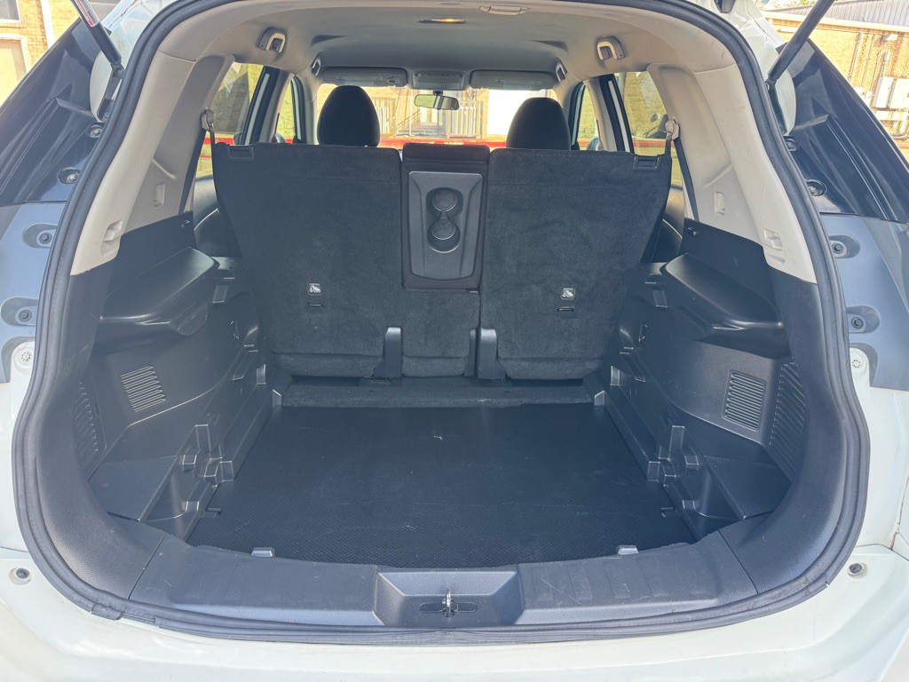 2016 Nissan Rogue Image 27