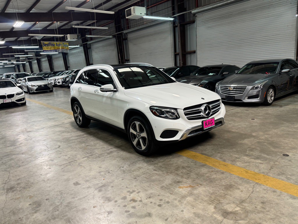 2018 Mercedes-Benz GLC-Class Image 3