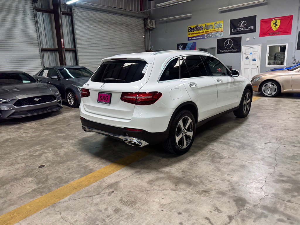 2018 Mercedes-Benz GLC-Class Image 4