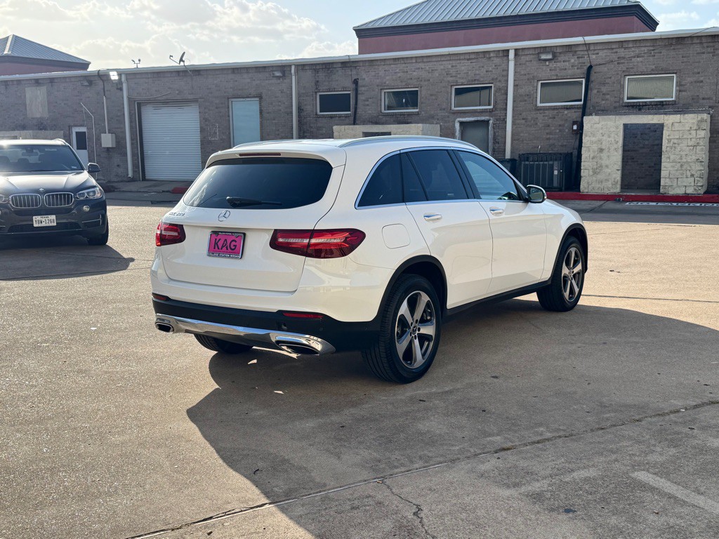 2018 Mercedes-Benz GLC-Class Image 14