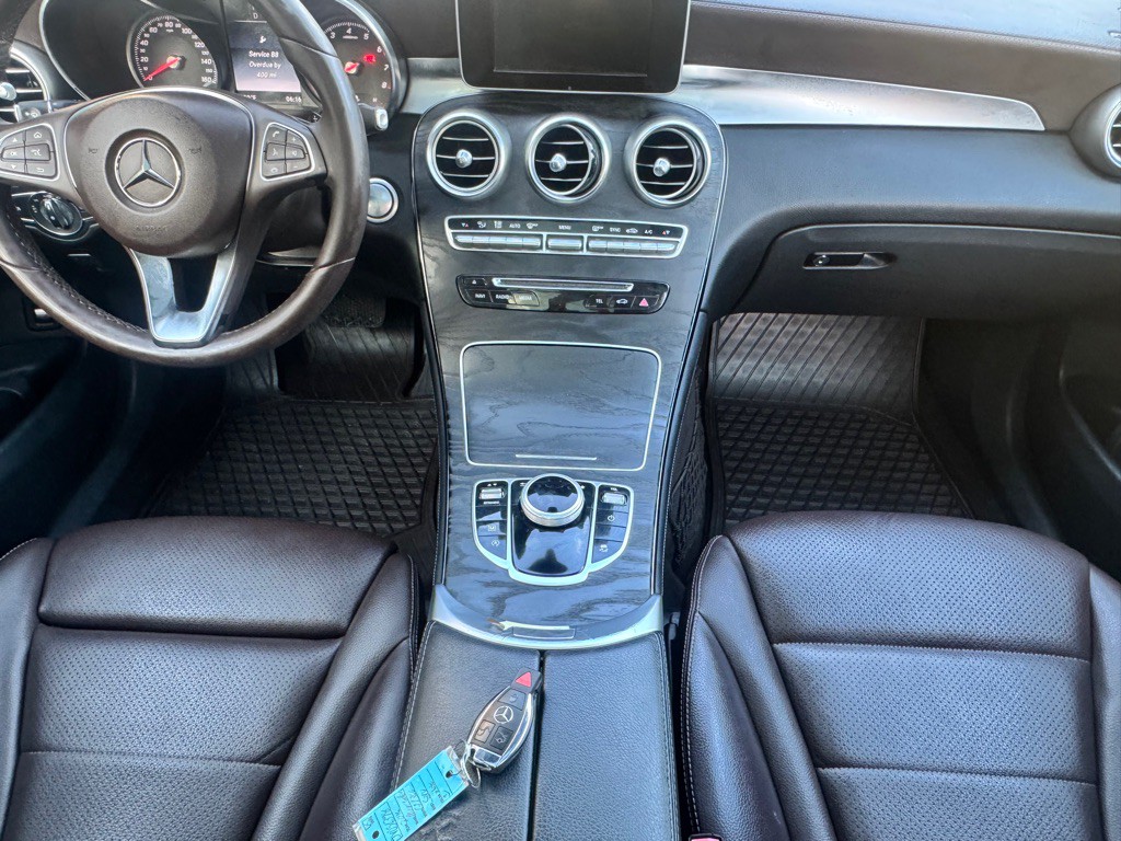 2018 Mercedes-Benz GLC-Class Image 24