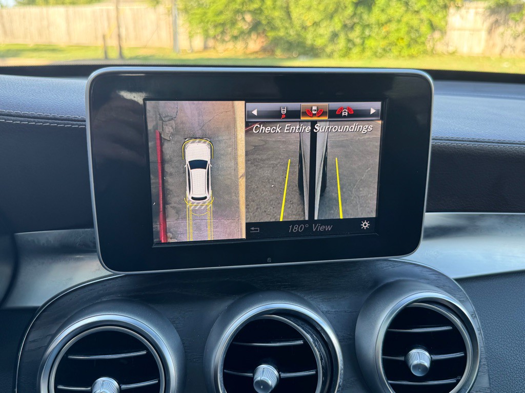 2018 Mercedes-Benz GLC-Class Image 33