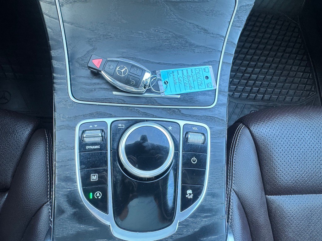 2018 Mercedes-Benz GLC-Class Image 37