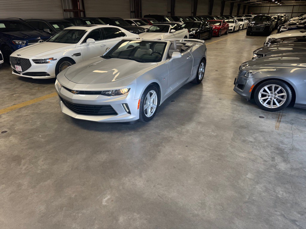 2017 Chevrolet Camaro Image 3