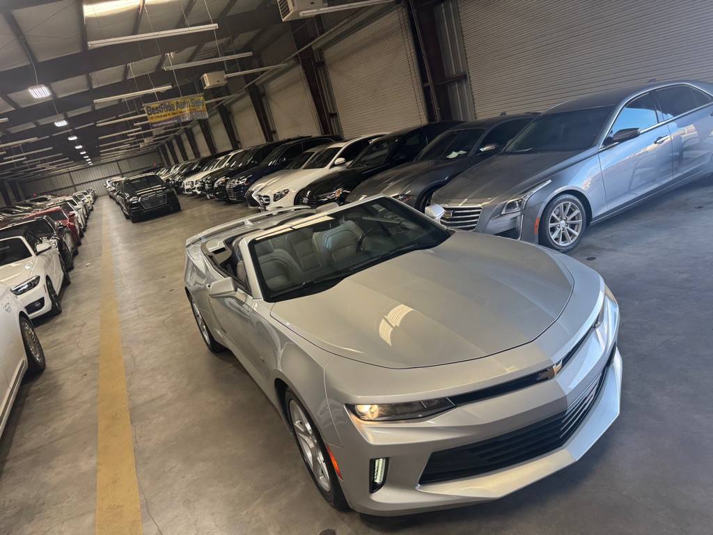 2017 Chevrolet Camaro Image 10