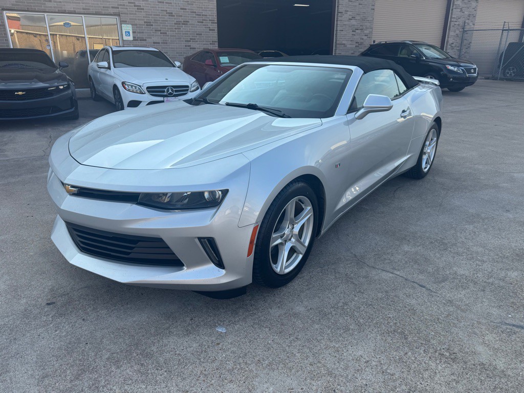 2017 Chevrolet Camaro Image 14