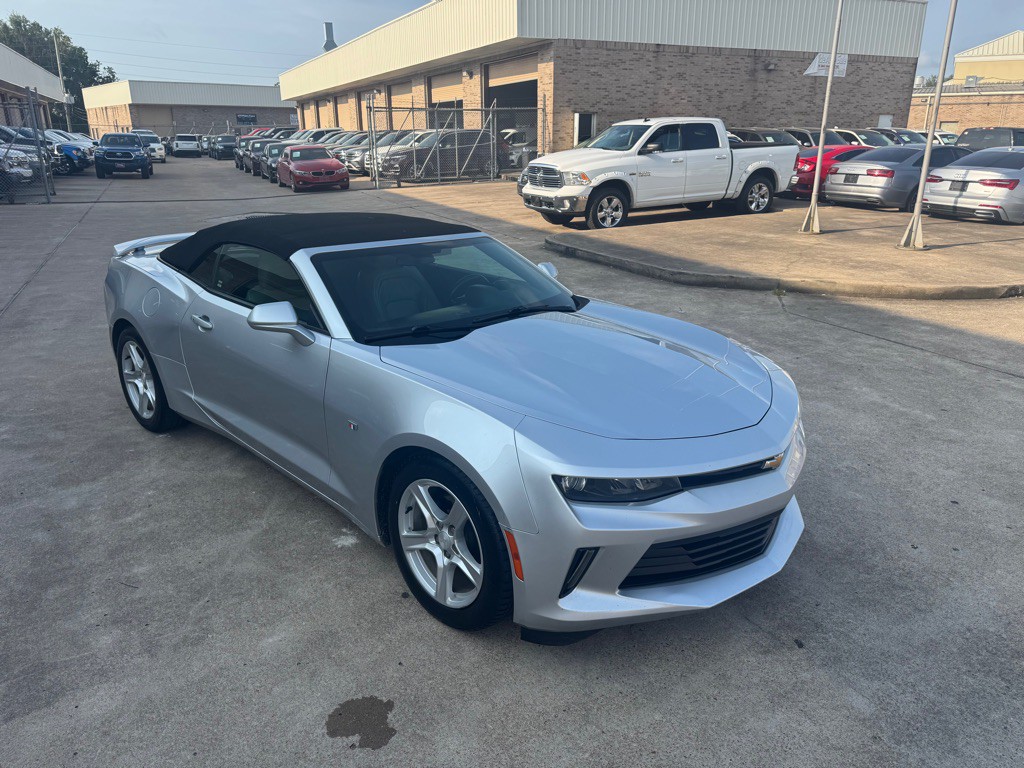 2017 Chevrolet Camaro Image 19