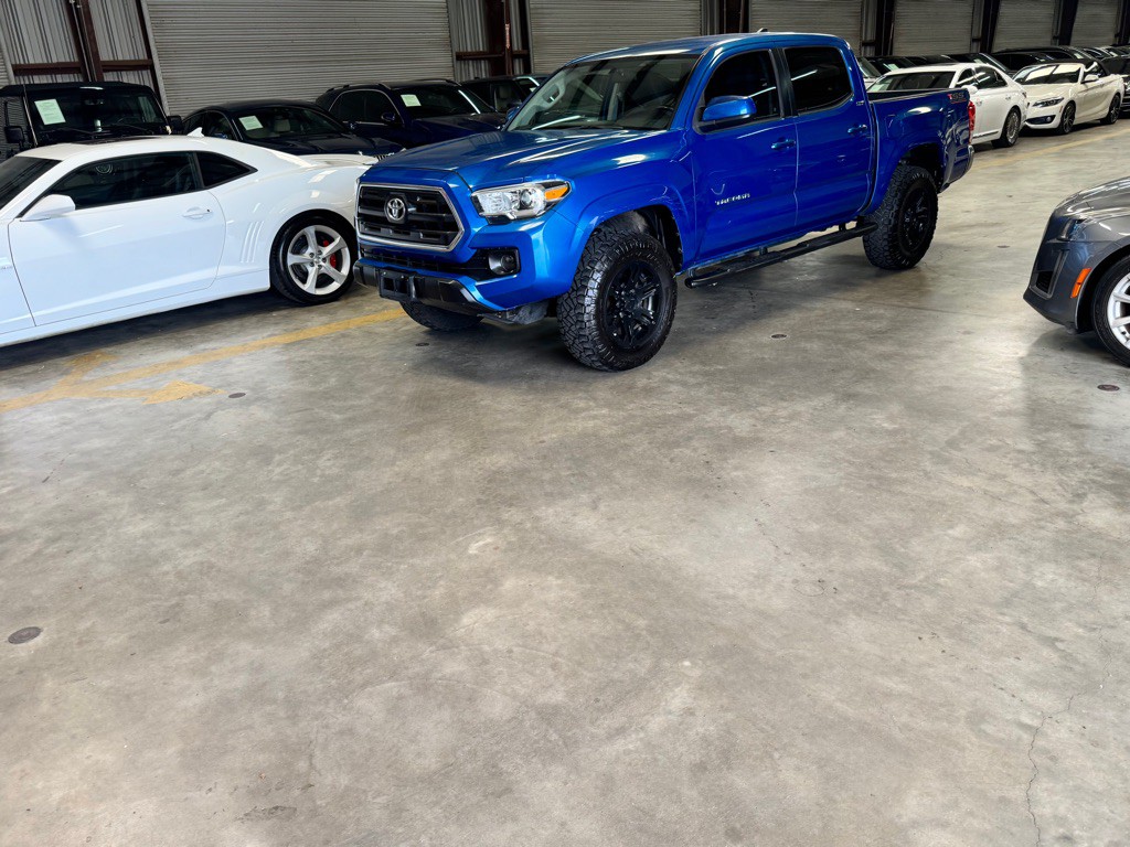 2016 Toyota Tacoma Image 2