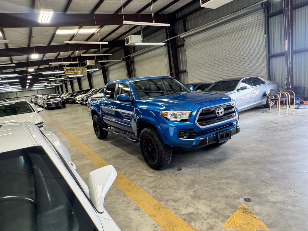 2016 Toyota Tacoma Image 5