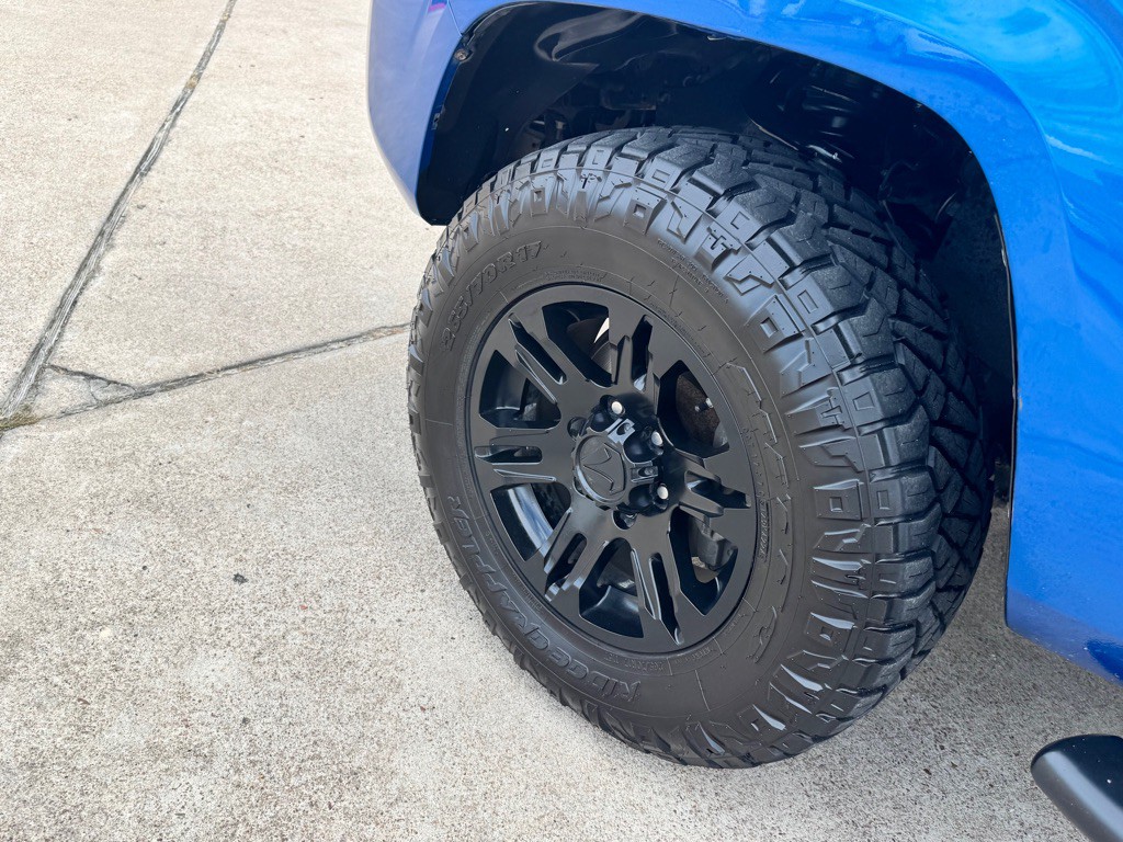 2016 Toyota Tacoma Image 32
