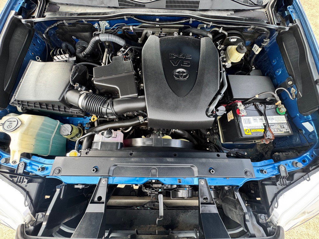 2016 Toyota Tacoma Image 34