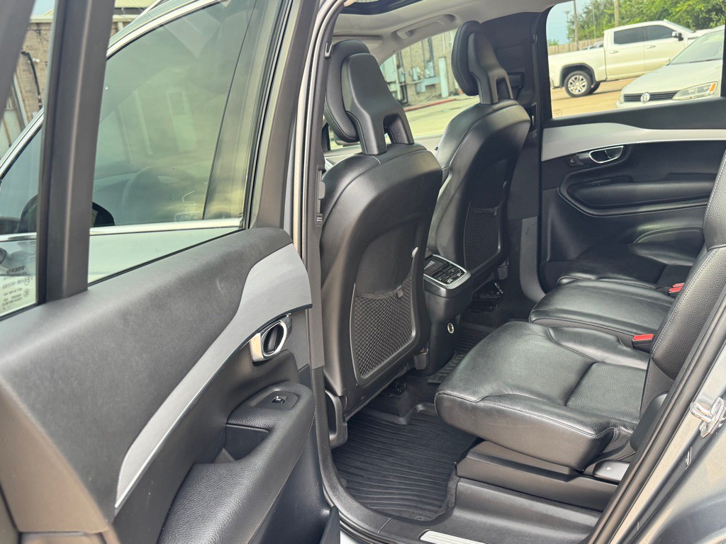 2016 Volvo XC90 Image 19