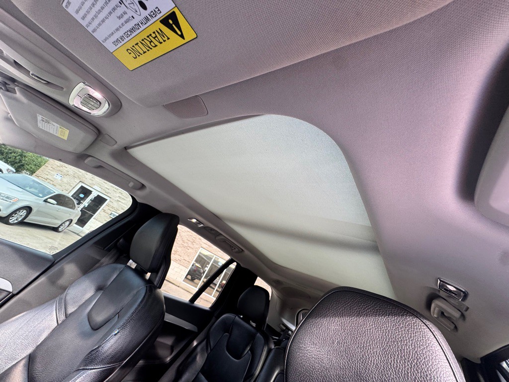 2016 Volvo XC90 Image 31
