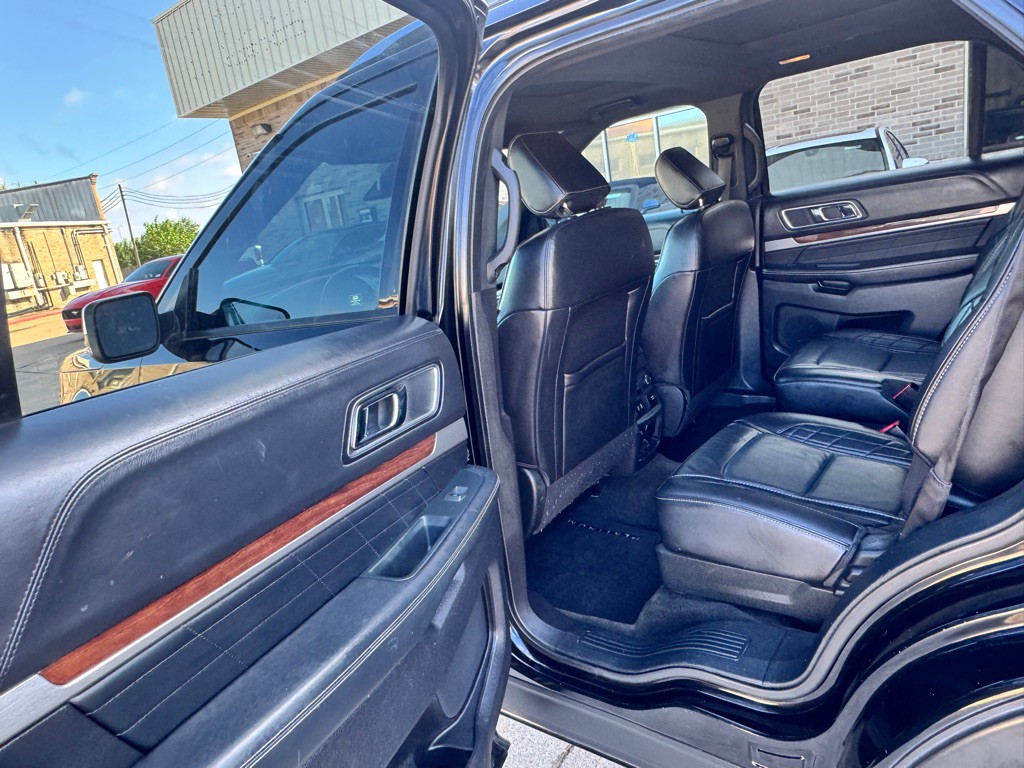 2018 Ford Explorer Image 18