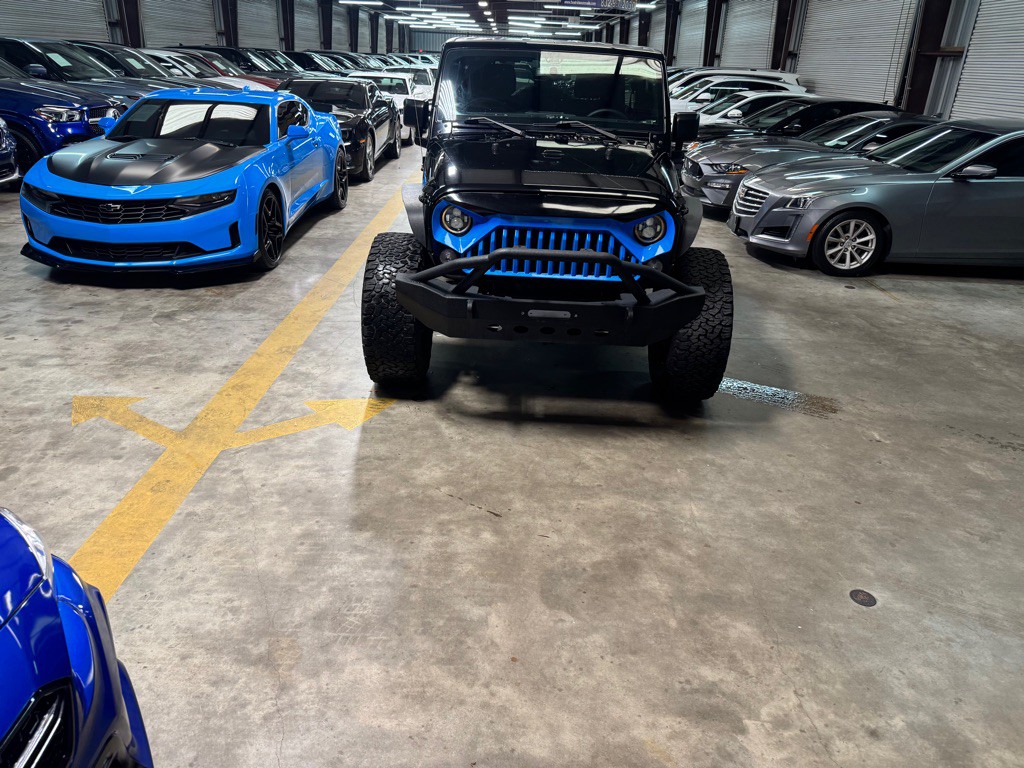 2017 Jeep Wrangler Unlimited Image 2