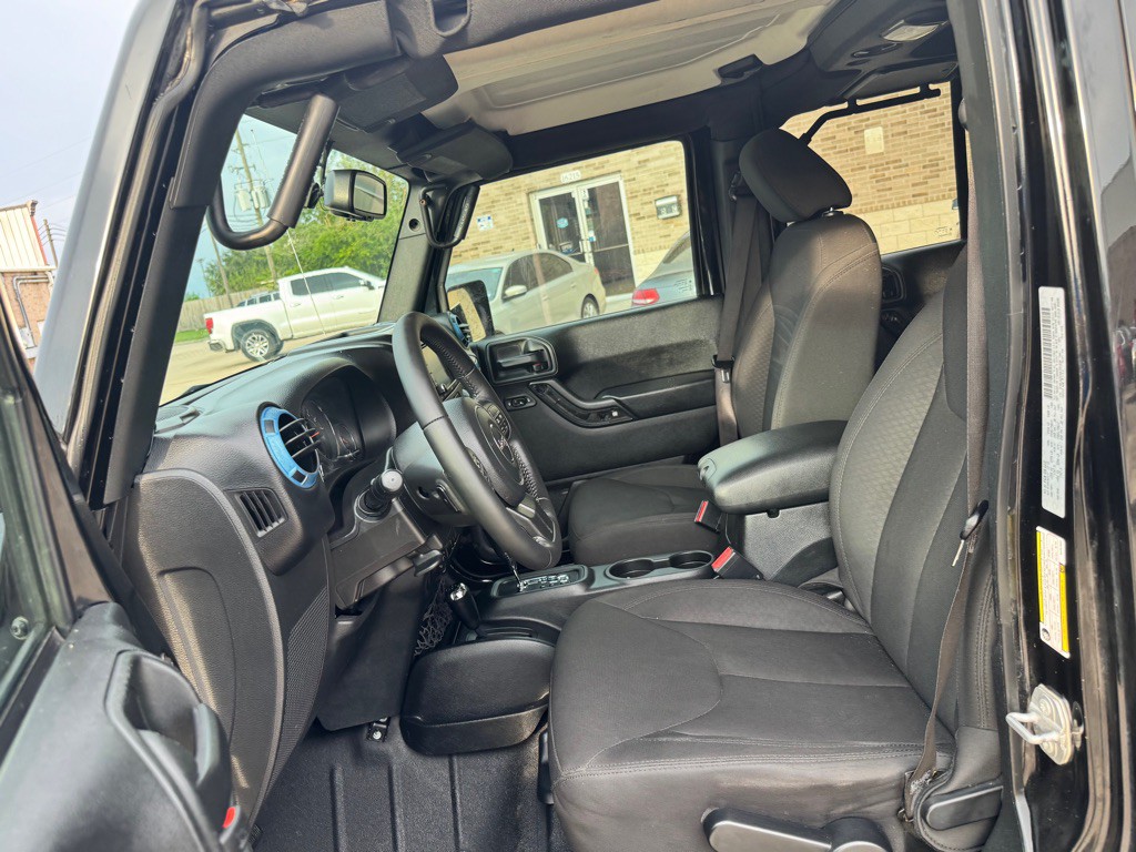2017 Jeep Wrangler Unlimited Image 19