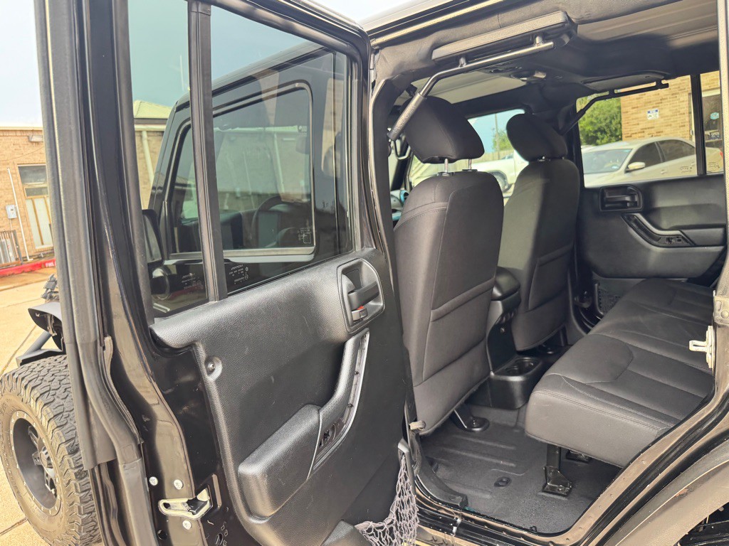 2017 Jeep Wrangler Unlimited Image 20