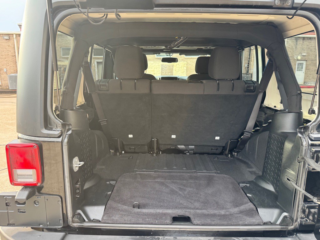 2017 Jeep Wrangler Unlimited Image 27