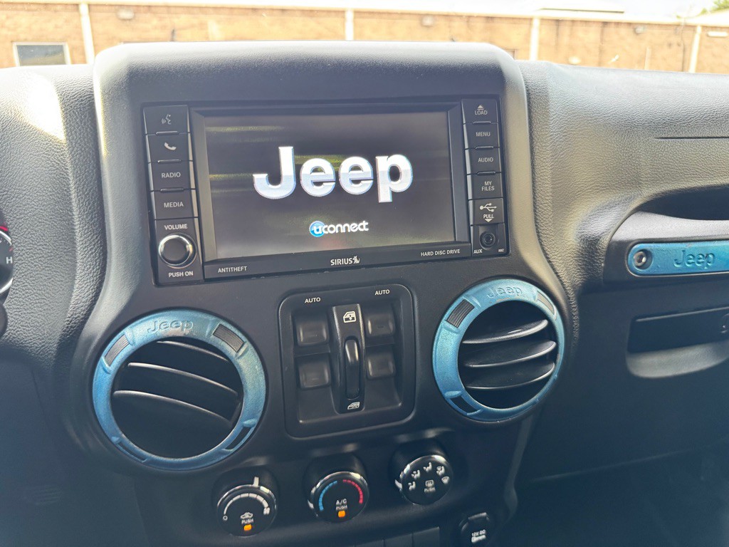 2017 Jeep Wrangler Unlimited Image 28