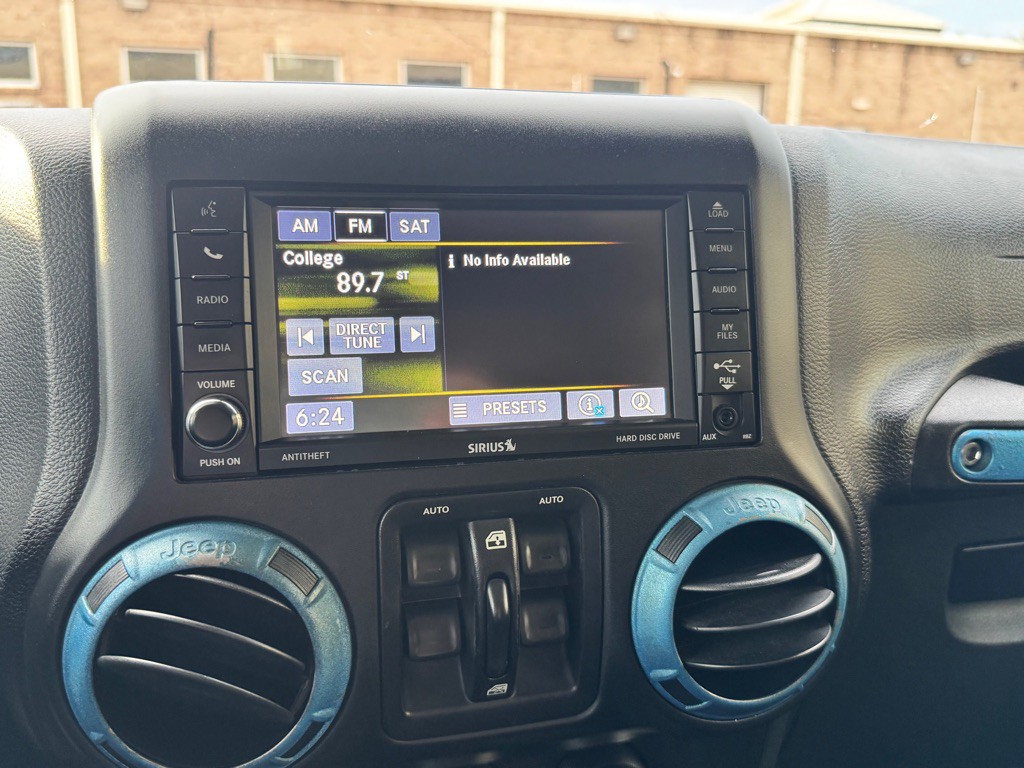 2017 Jeep Wrangler Unlimited Image 29