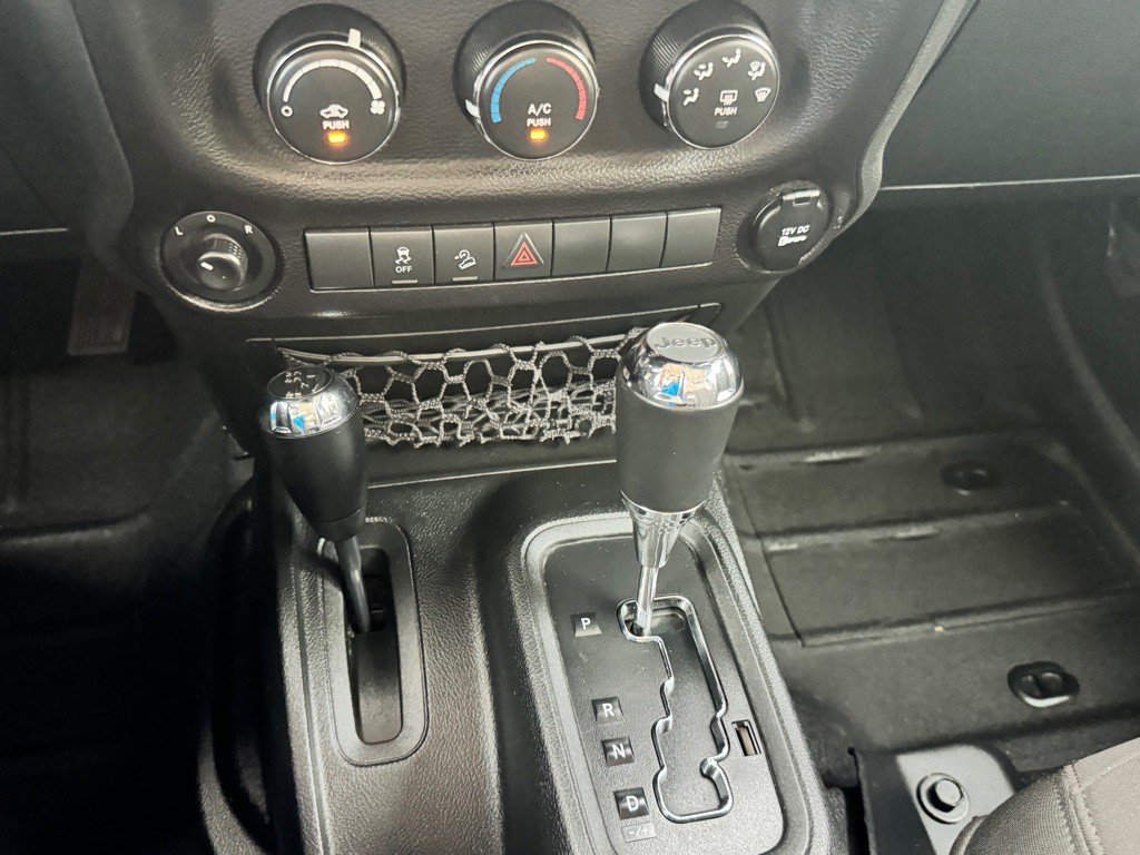 2017 Jeep Wrangler Unlimited Image 31