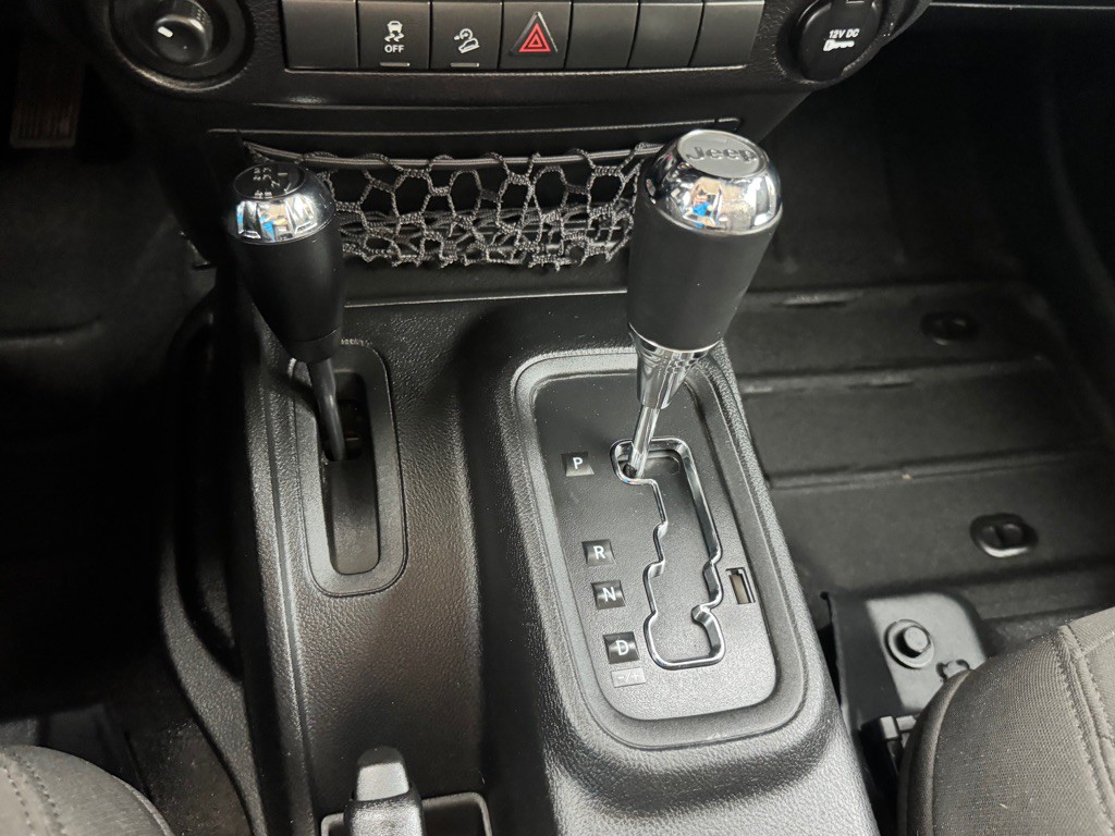 2017 Jeep Wrangler Unlimited Image 32