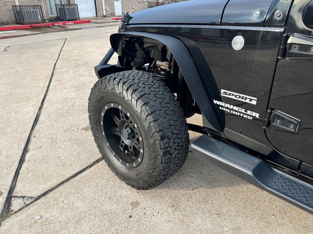 2017 Jeep Wrangler Unlimited Image 33
