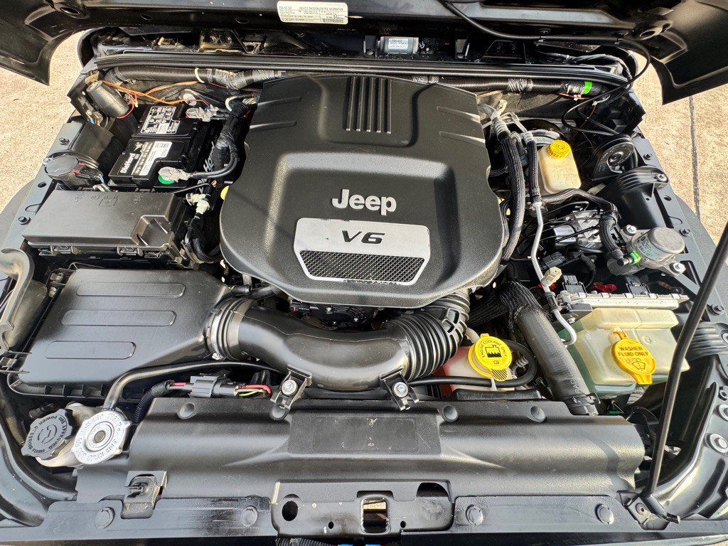 2017 Jeep Wrangler Unlimited Image 35
