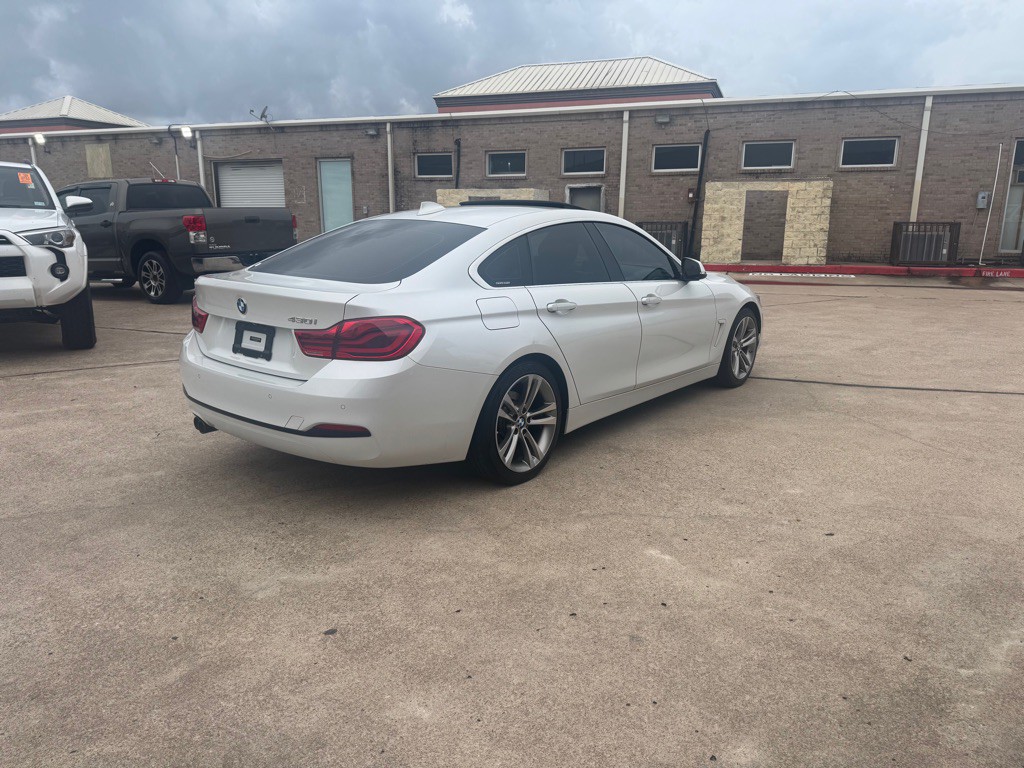 2018 BMW 4 Series Image 17