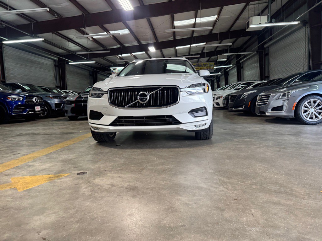 2018 Volvo XC60 Image 8