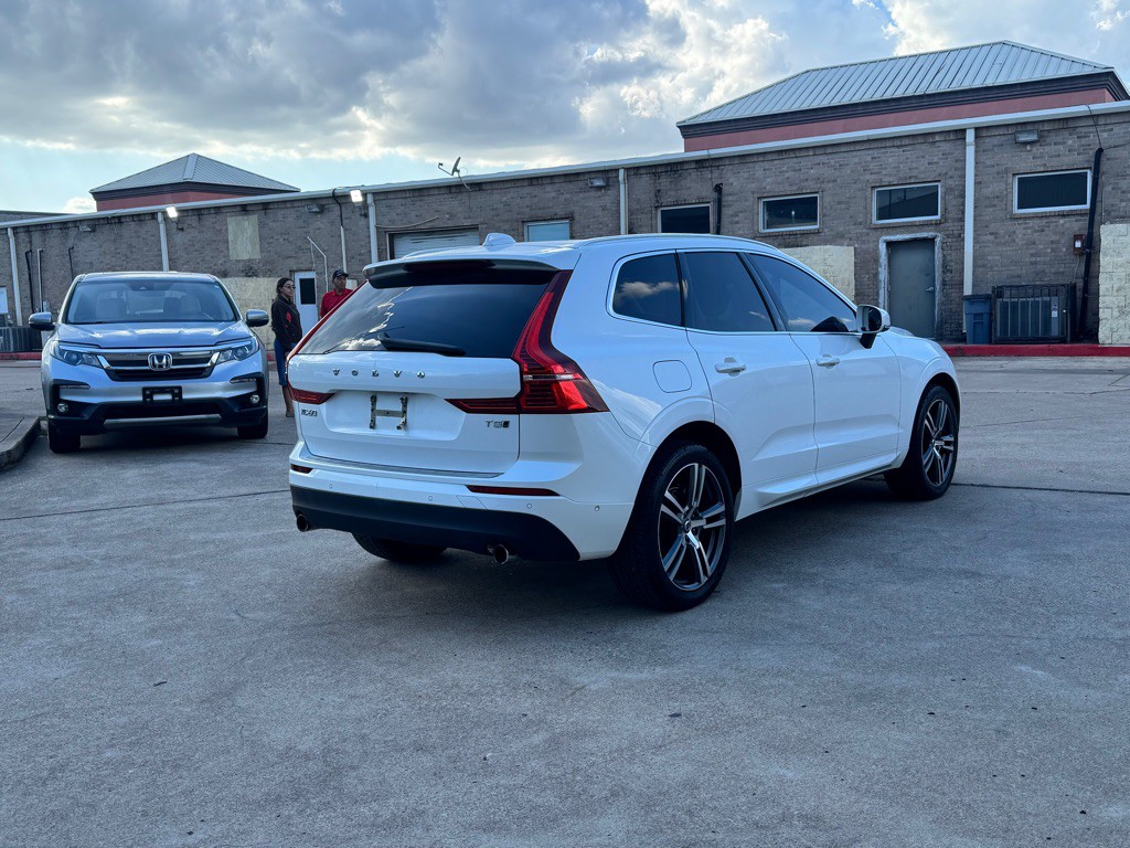 2018 Volvo XC60 Image 14