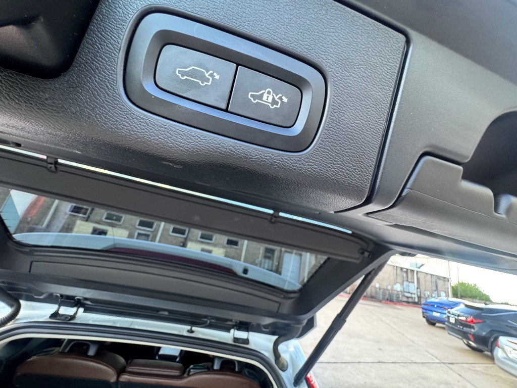 2018 Volvo XC60 Image 27