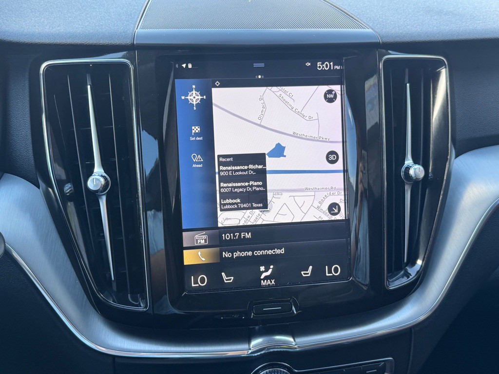 2018 Volvo XC60 Image 32