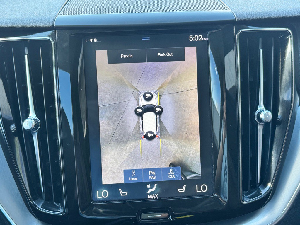 2018 Volvo XC60 Image 35