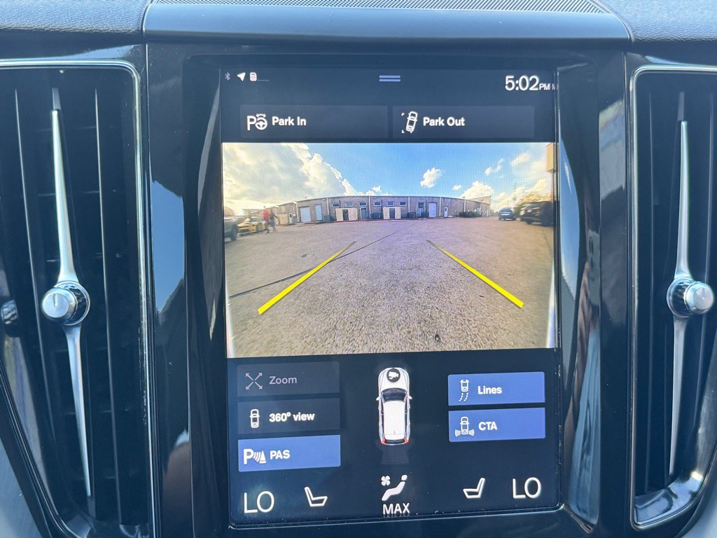 2018 Volvo XC60 Image 36