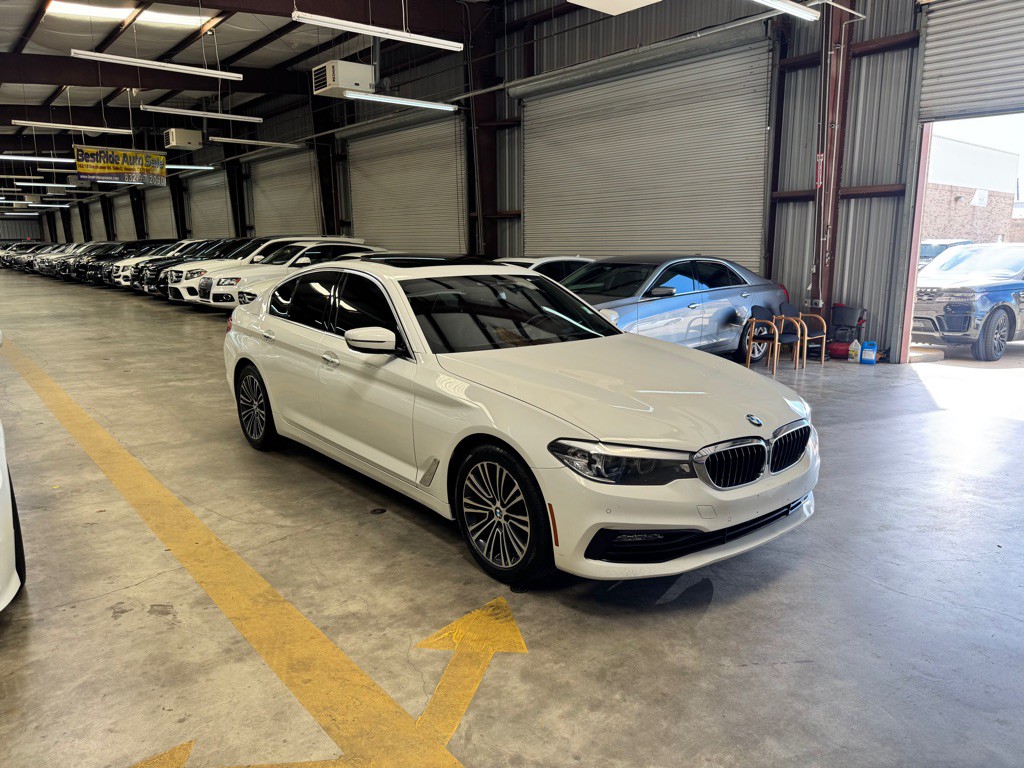 2018 BMW 5 Series Image 3