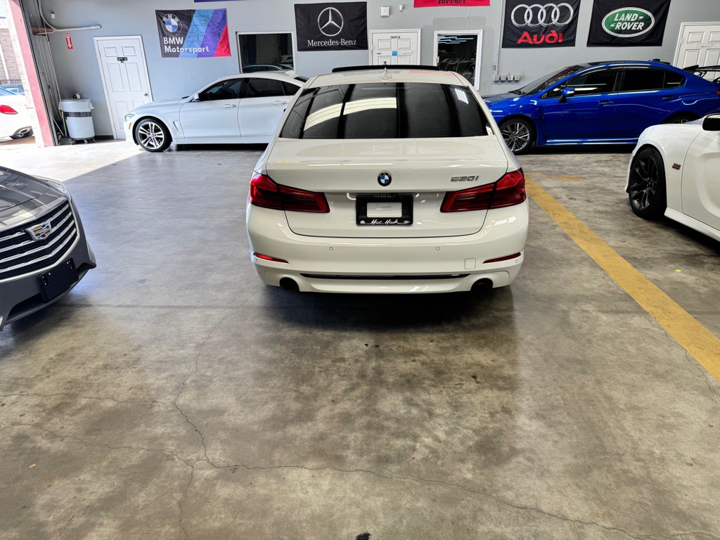 2018 BMW 5 Series Image 5
