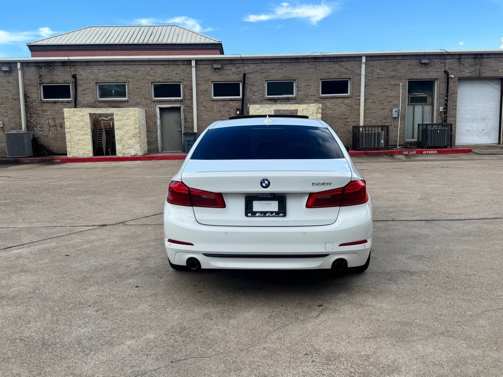 2018 BMW 5 Series Image 14