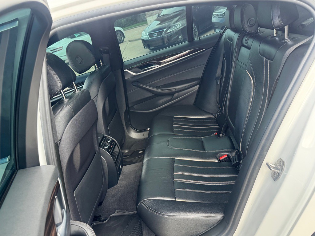 2018 BMW 5 Series Image 20