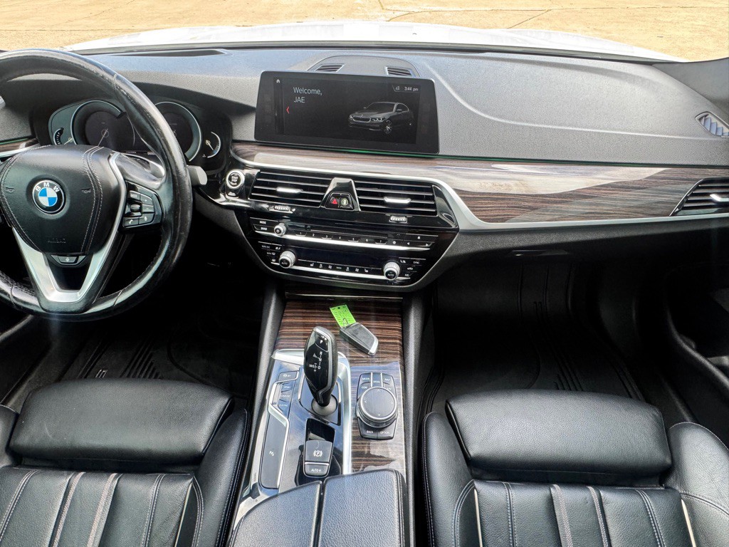 2018 BMW 5 Series Image 22