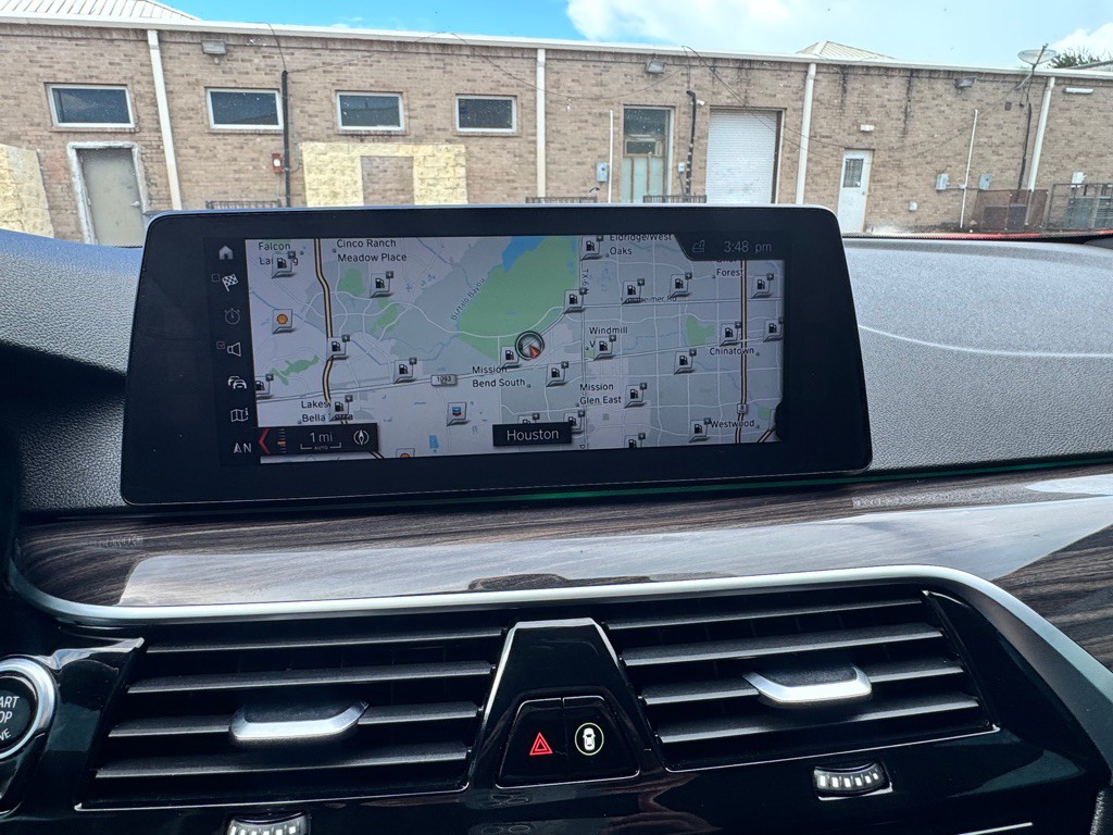 2018 BMW 5 Series Image 30