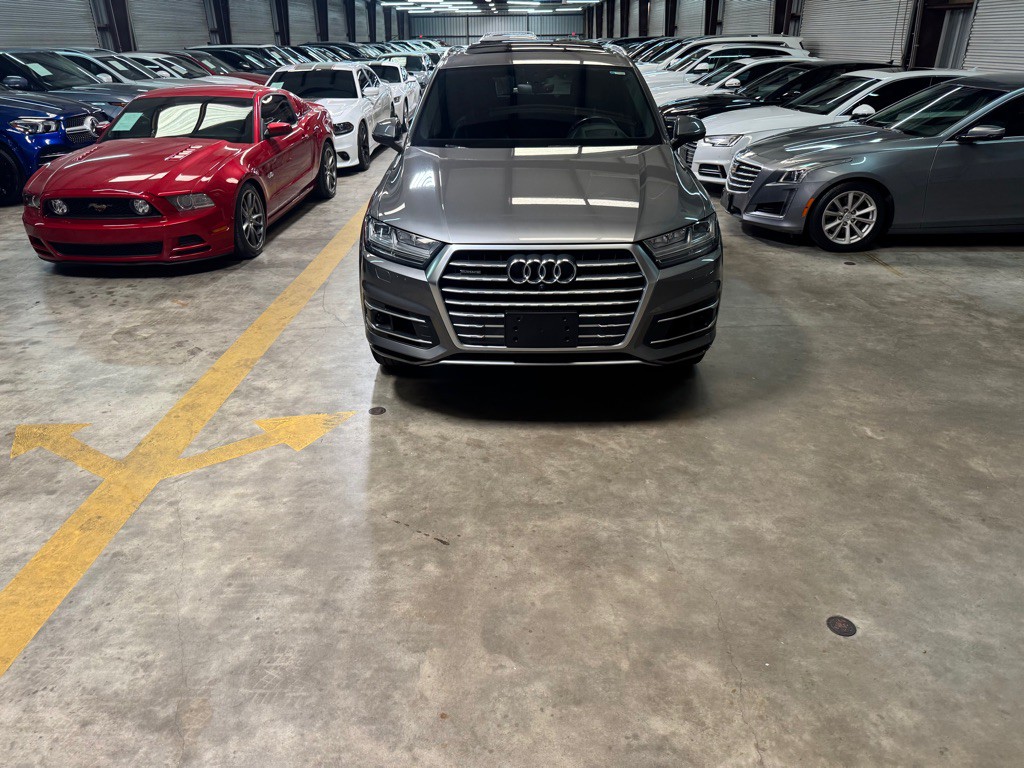 2018 Audi Q7 Image 2